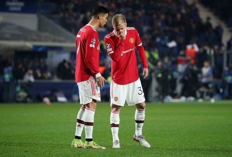 Cristiano Ronaldo EN Donny van de Beek op bank bij ManUnited, Hakim Ziyech start WEL in topper