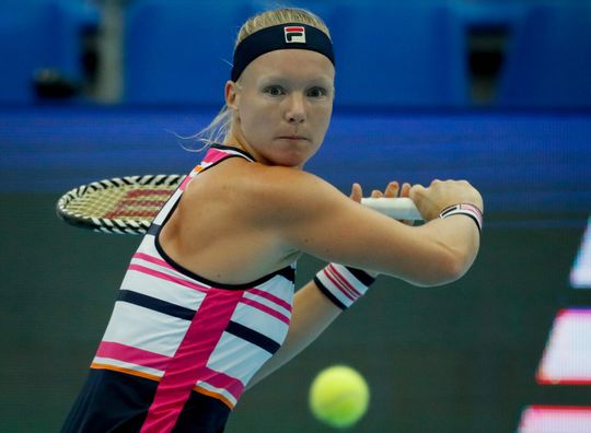 Kiki Bertens moet weer knokken, maar verliest nu wel in Moskou