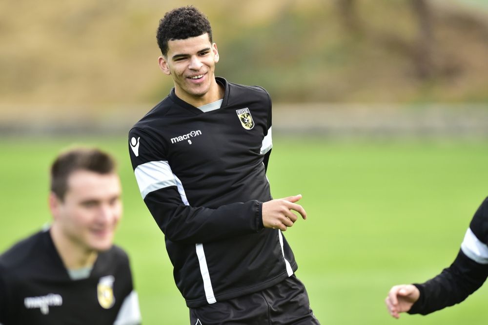 Solanke hervat de groepstraining bij Vitesse