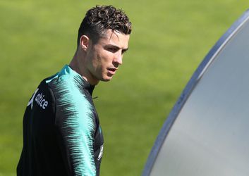 Portugese Zwitsers komen massaal voor Ronaldo