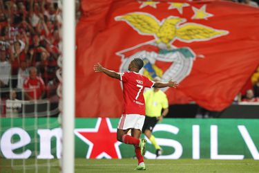 🎥 | Check! Dit was het eerste officiële Benfica-doelpunt van David Neres