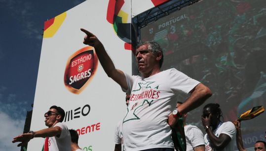 Santos nog vier jaar langer bondscoach EK-winnaar Portugal