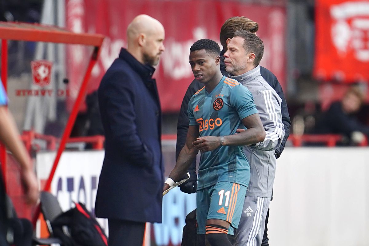 Zaak-Promes deed Erik ten Hag pijn: 'Ik moet toegeven dat het mij verdriet heeft gedaan'