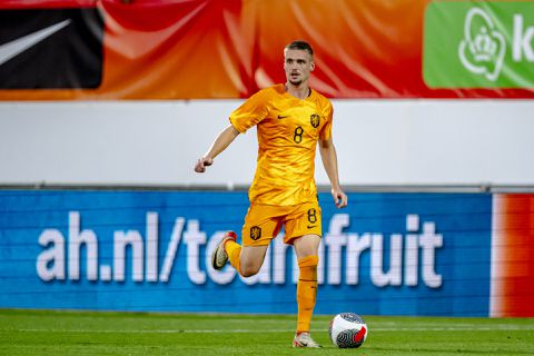 Jong Oranje sluit met dikke winst op Gibraltar interlandperiode af met doelsaldo 8 voor 0 tegen