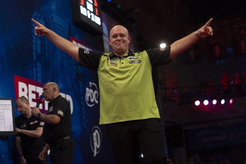 TV-gids World Matchplay: op deze zender kijk je vanavond naar darts