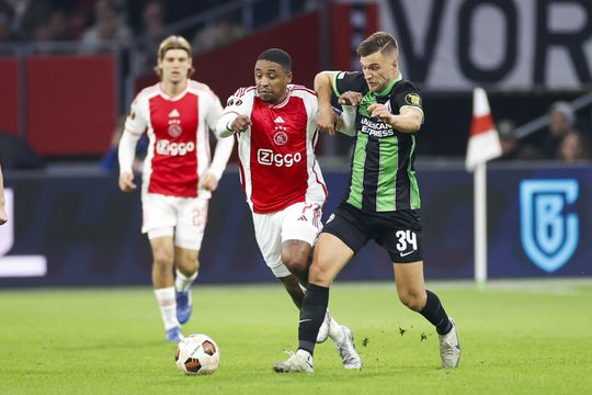 🎥 | Steven Bergwijn onthult opdracht die Ajax meekreeg van John van 't Schip: 'Hij creëert sfeer'