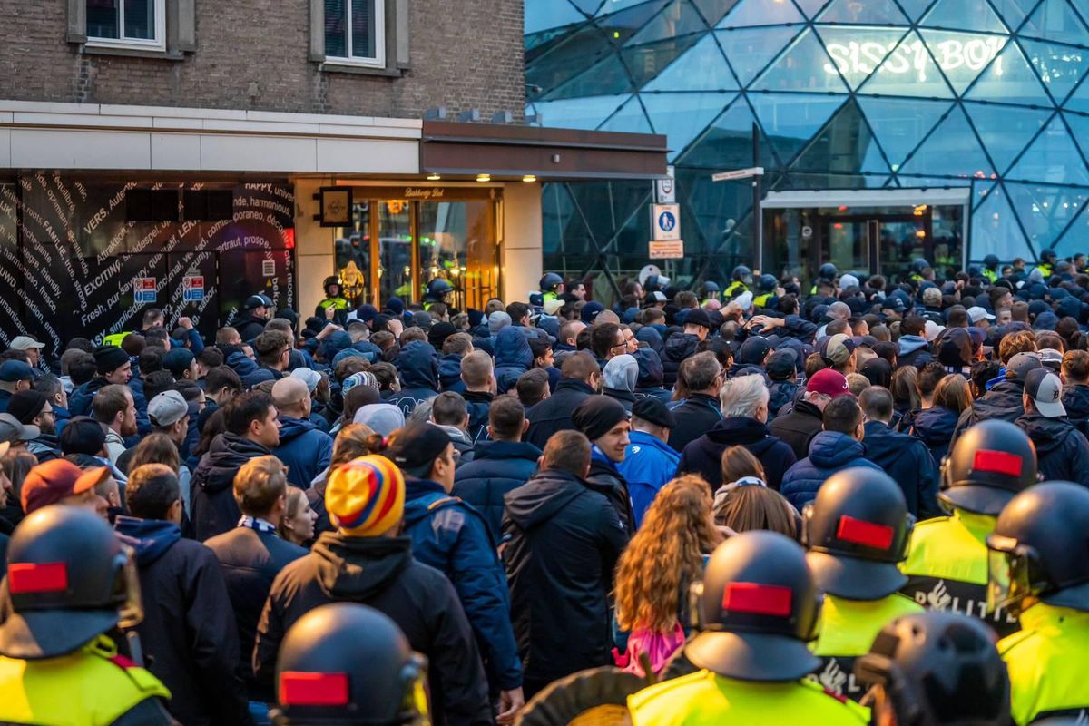 Zürich-fans skipten duel met PSV uit protest tegen 'extreem politiegeweld'