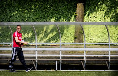 Frank de Boer neemt in China afscheid van Ajax