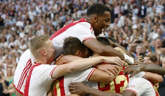 🎥​ | Ajax speelt radeloze Rangers overhoop in Champions League: 4-0