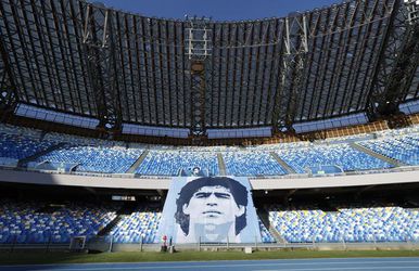 Container met duizenden waardevolle spullen van Diego Maradona gevonden