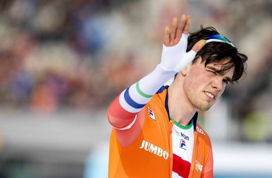 Hoppa! Patrick Roest verbreekt baanrecord Sven Kramer op 5000 meter in Thialf (video)