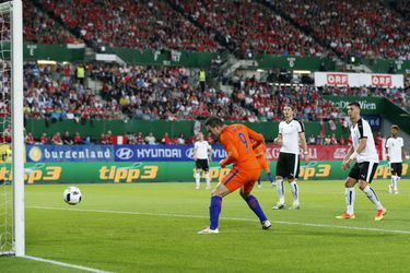 Gouden duo Janssen-Berghuis zet Oranje op voorsprong (video)