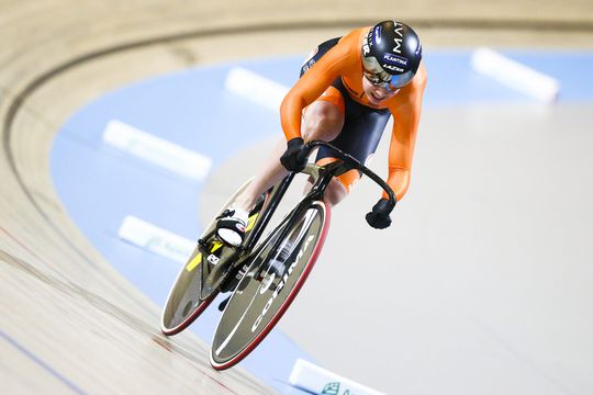 Geen medaille voor Van Riessen bij keirin-toernooi; Gross pakt Europese titel