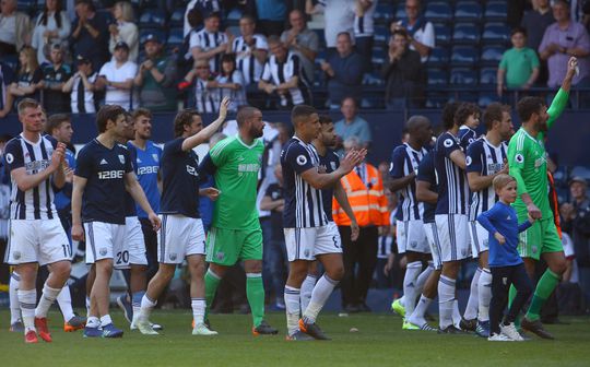 Spelers van West Brom betalen de busreis van hun fans voor topper tegen Leeds