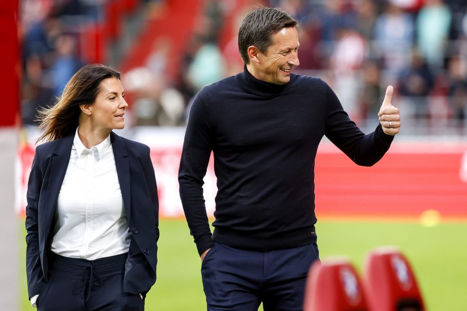 Roger Schmidt bazelt wat na gewonnen wedstrijd PSV: 'Belangrijk voor ontwikkeling'