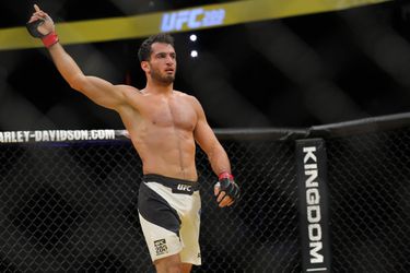 UFC'er Mousasi vol zelfvertrouwen en klaar voor gevecht: 'Ik slaap, eet en heb seks'