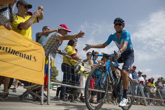 Amador volgt Giro-winnaar Carapaz na kleine transfersoap naar Team Ineos