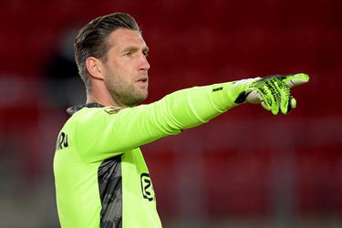 Ajax: Maarten Stekelenburg is voorlopig de nieuwe eerste doelman