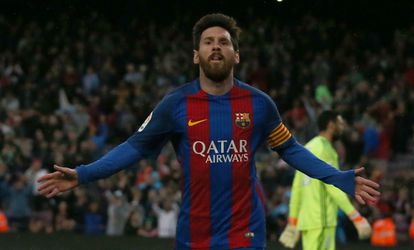 B-elftal Barça haalt met speels gemak uit tegen hekkensluiter Osasuna (video's)