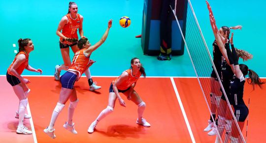 🎥 | Nederlandse volleybalsters verliezen kansloos van VS in Nations League