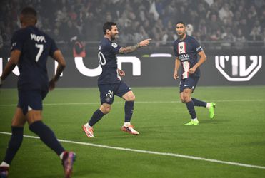 🎥​ | Peter Bosz is nu al wanhopig! PSG tikt Lyon helemaal zoek en Messi maakt af