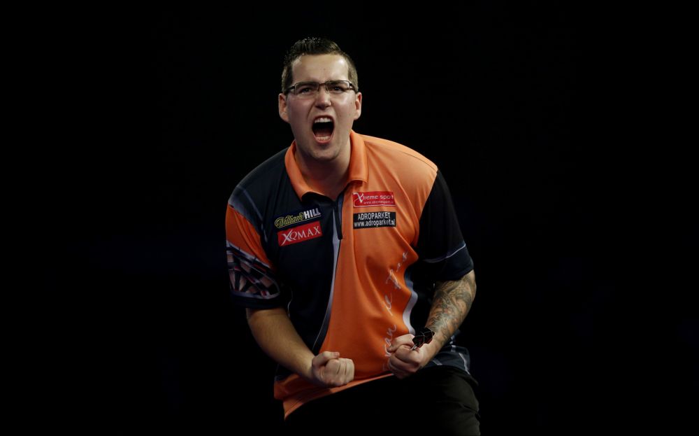 Van de Pas wint overtuigend op Gibraltar Darts Trophy, Klaasen naar huis