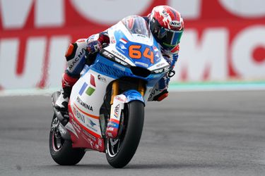 Bo Bendsneyder pakt P5 bij TT Assen in Moto2, Augusto Fernandez wint