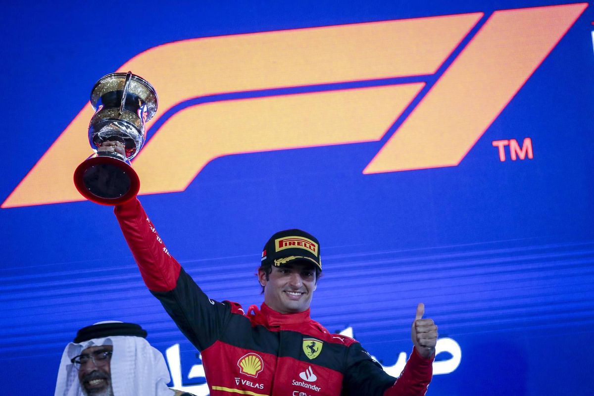 Carlos Sainz over verlengen bij Ferrari: 'We zijn heel, heel, heel dicht bij een akkoord'