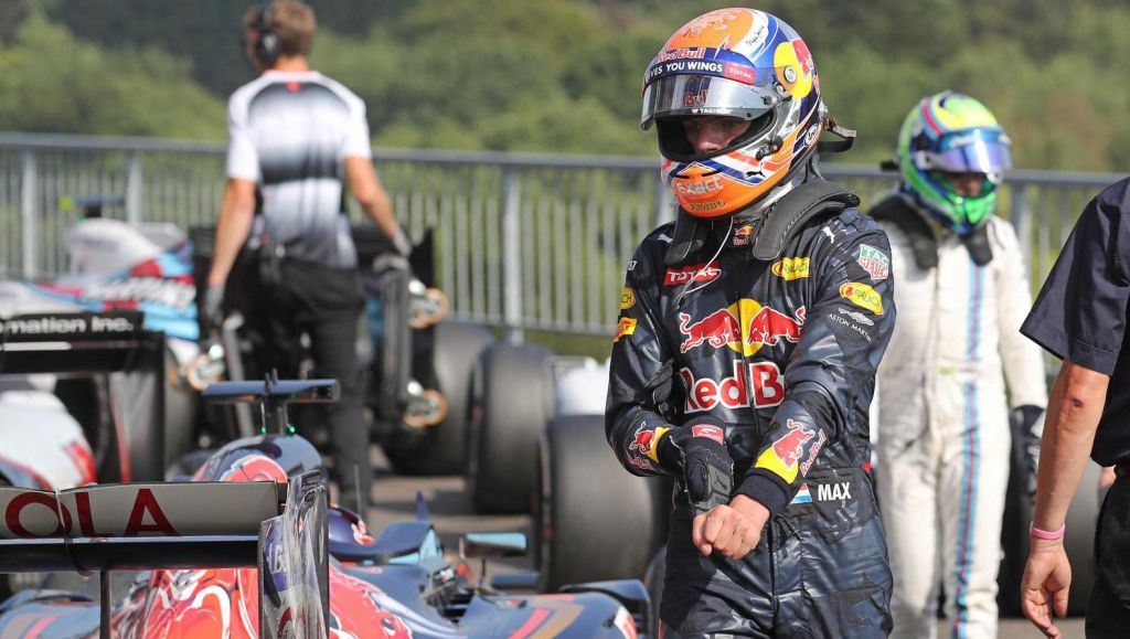Teambaas Red Bull: Max kan beter niet zeggen waar hij verblijft