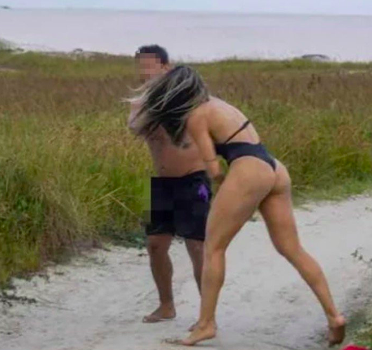 Braziliaanse MMA-vechtster slaat rukkende gluurder in elkaar tijdens sexy fotoshoot (foto)