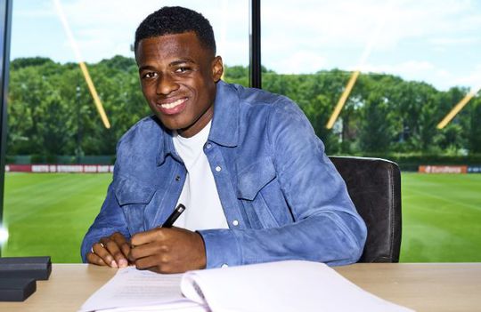 Feyenoord bevestigt: Javairo Dilrosun versterkt aanval van ploeg Arne Slot