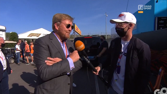 🎥 | Rob van Gameren praat na de race nog even met koning Willem-Alexander