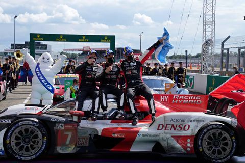 Geen verrassing bij 24 uur Le Mans: Toyota wint voor 4e keer op rij