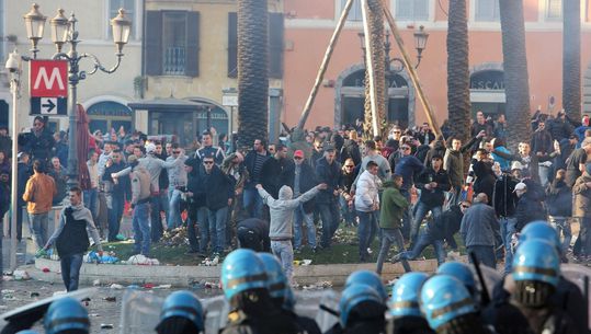 'Lagere straf Feyenoord-fans wegens chaos Rome-rellen'