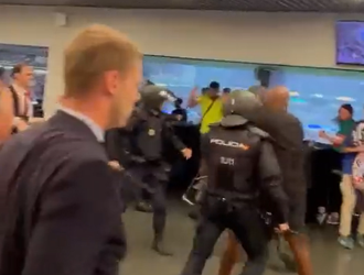 🎥​ | 6 Feyenoord-fans opgepakt in Madrid na vechtpartij in VIP-box van stadion