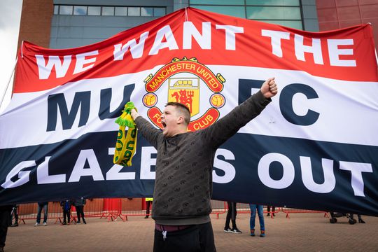 'In crisis verkerend' Manchester United kan een bod ter overname verwachten van oude bekende