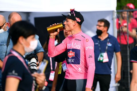 Dit staat de renners te wachten in 3e Giro-etappe en hier is het te zien op televisie