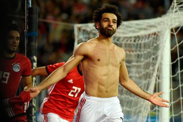 Egypte blijft in de race voor Afrika Cup door last minute goal van Salah
