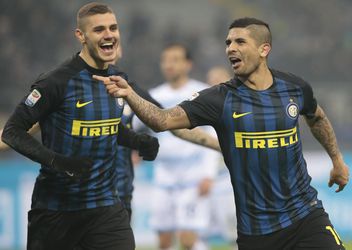 Icardi loodst Inter op simpele wijze langs Lazio