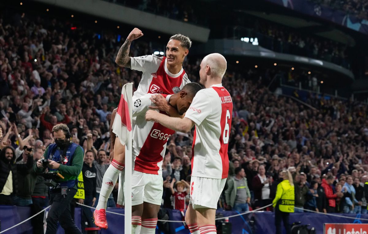 Wanneer kan Ajax de knock-outfase van de Champions League bereiken?