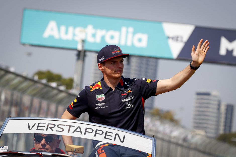 Verstappen en Red Bull-junior kruipen in Bahrein achter het stuur tijdens testdagen