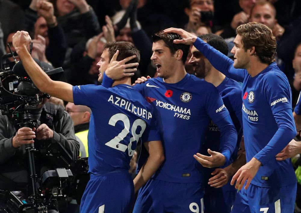 Chelsea wint van United door héérlijke kopbal Morata en sluit aan bij top (video)