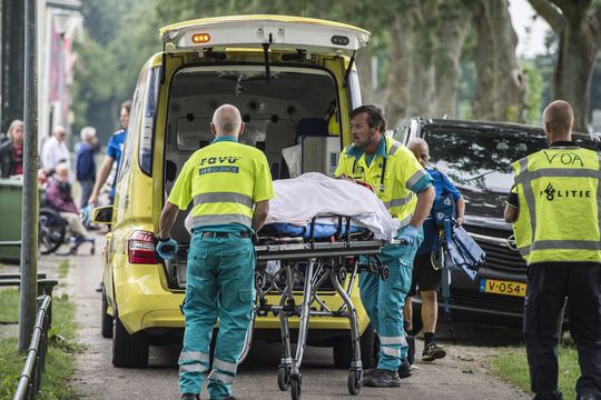 Amateur naar ziekenhuis na kopschop 40-jarige tegenstander