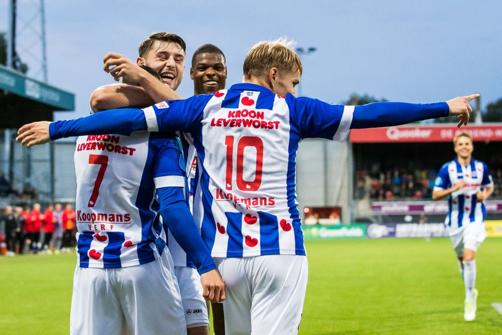 Rojas schenkt Heerenveen met eerste Eredivisie-goal de zege