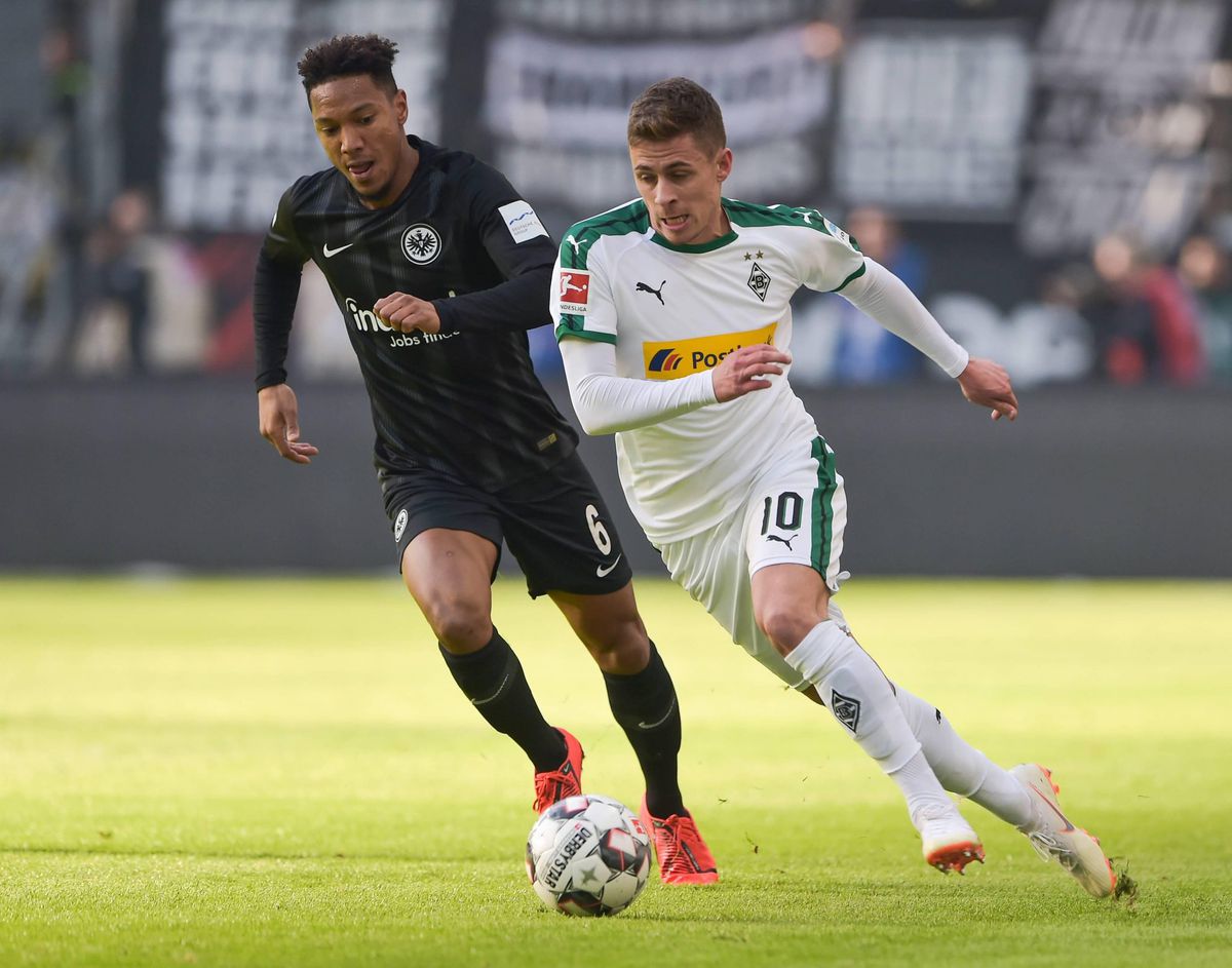 Mönchengladbach pakt op nippertje punt bij Eintracht Frankfurt