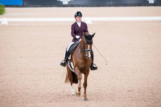 Daar is goud nummer 5 van de Paralympische Spelen: amazone Sanne Voets superieur