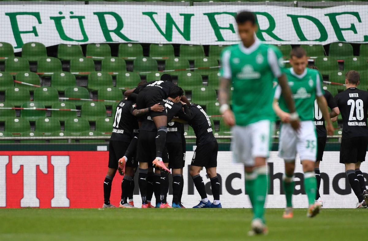 Chaos onderin Bundesliga: Werder Bremen degradeert na late goal Köln
