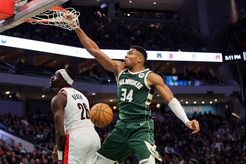 Grootste comeback van dit seizoen: Milwaukee Bucks maakt achterstand van 26 punten goed