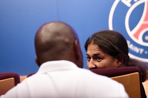 Moeder Kylian Mbappé weet meer: 'Contractonderhandelingen met PSG zien er goed uit'