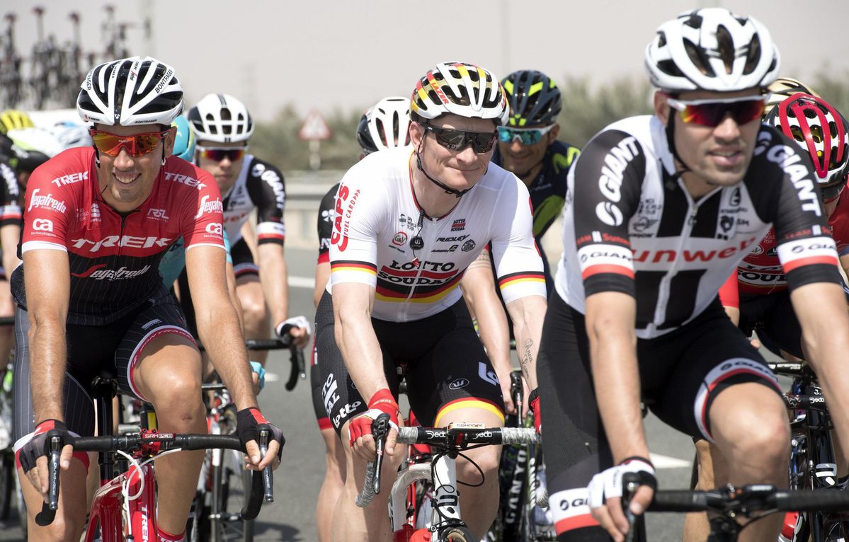 Greipel boos op UCI na gevaarlijke slotfase in 7de etappe Giro